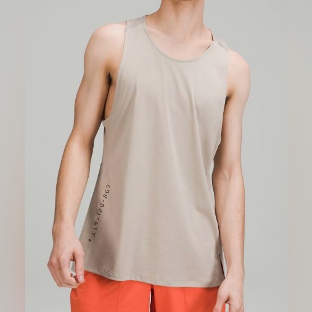 Lululemon Men’s Beige Textured Training Tank Sleeveless Medium M Raw Linen